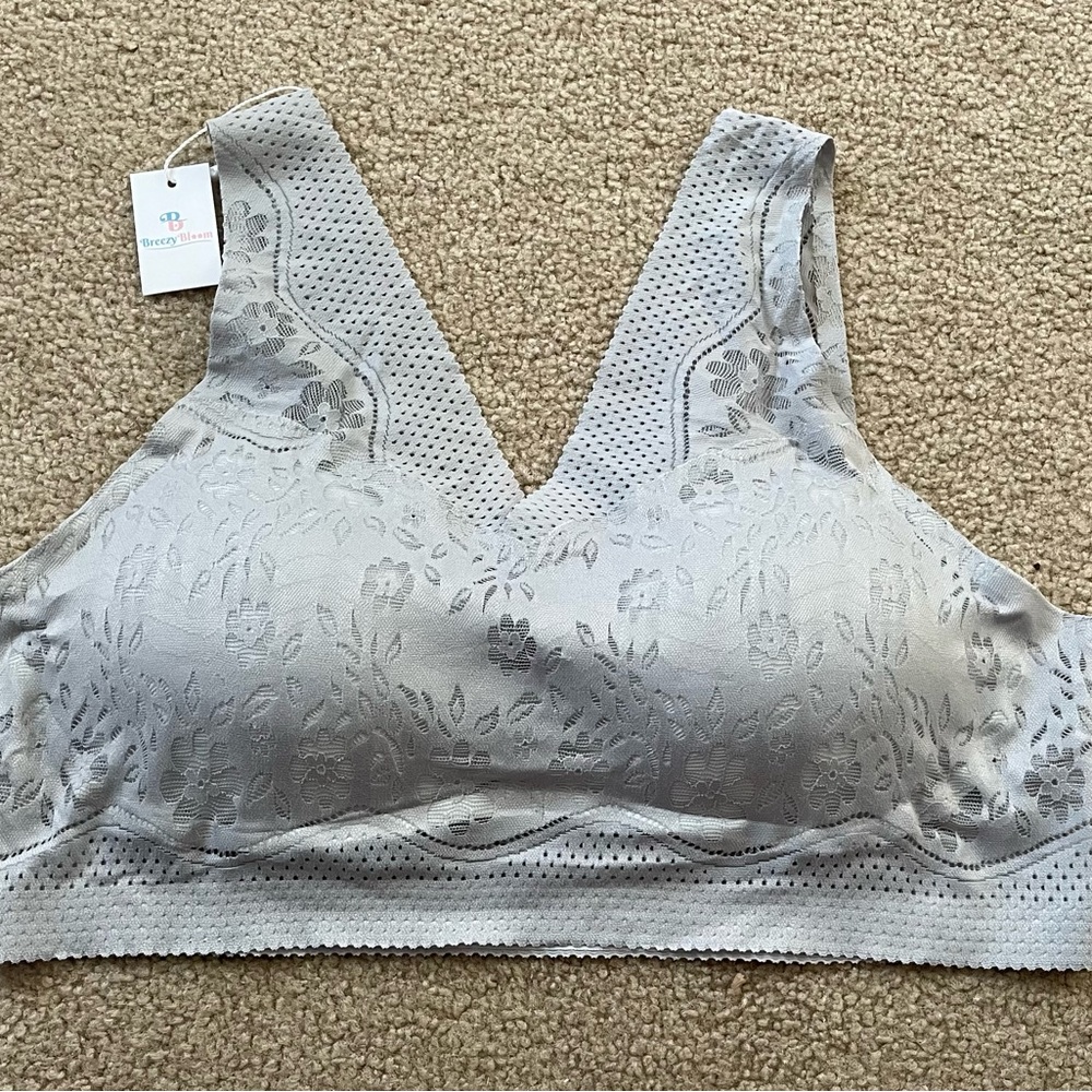 Breezy Bloom Bra